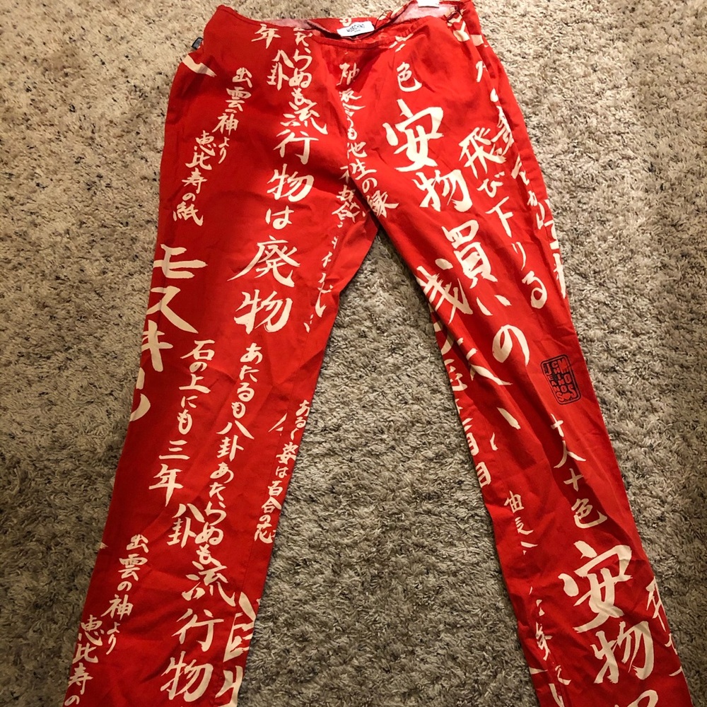 Red printed Moschino pant